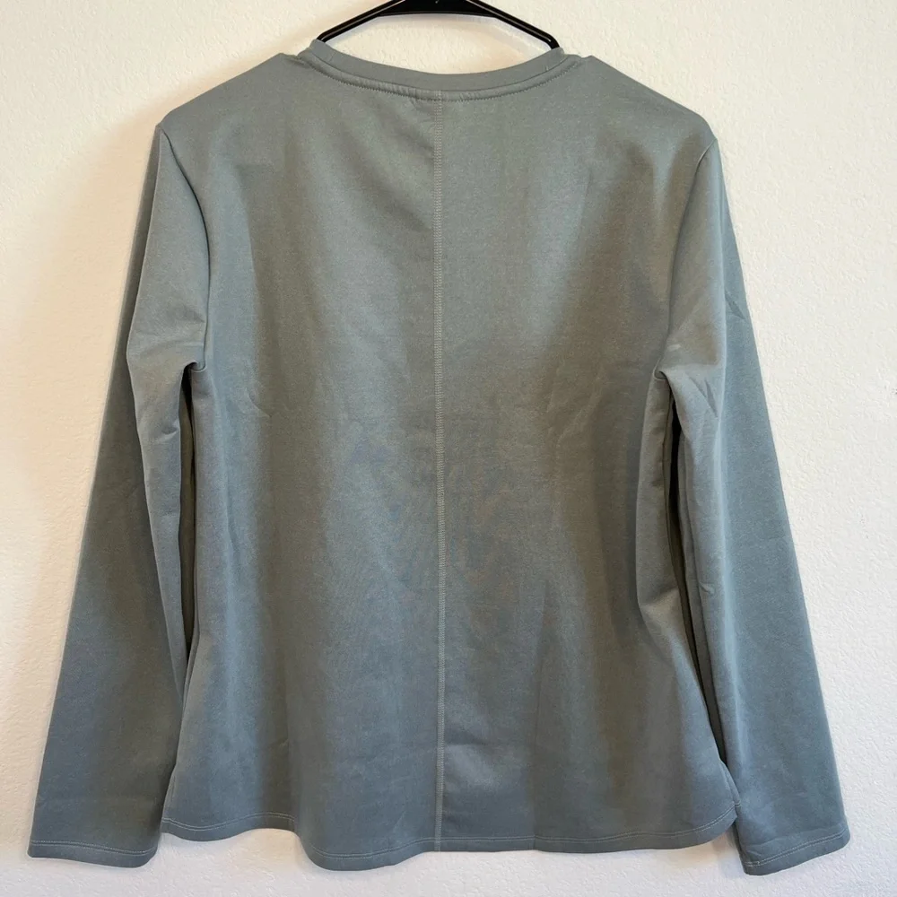 Nike‎ Women’s Gray Thermal Fit Top Size Large NWT